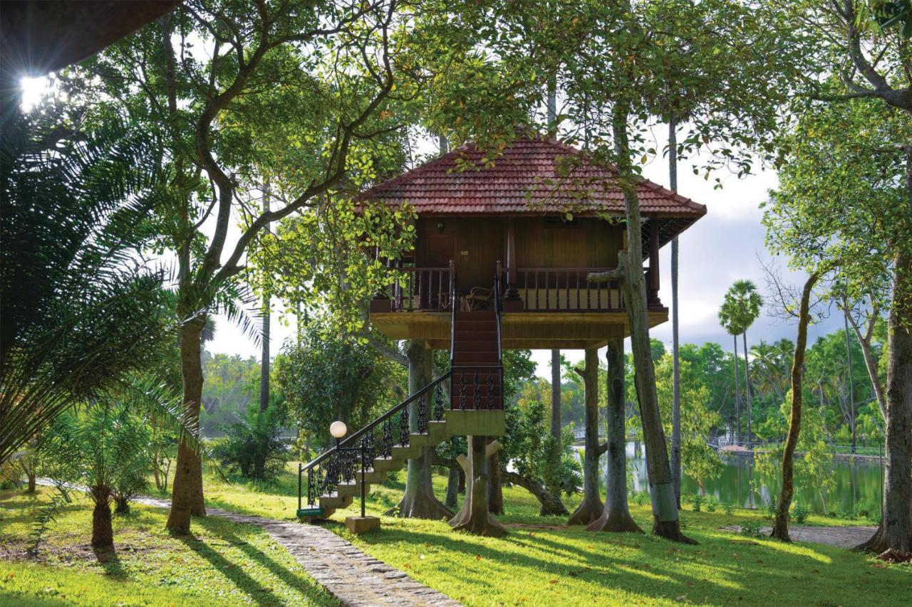 Isola Di Cocco Ayurvedic Beach Resort Poovar Bagian luar foto