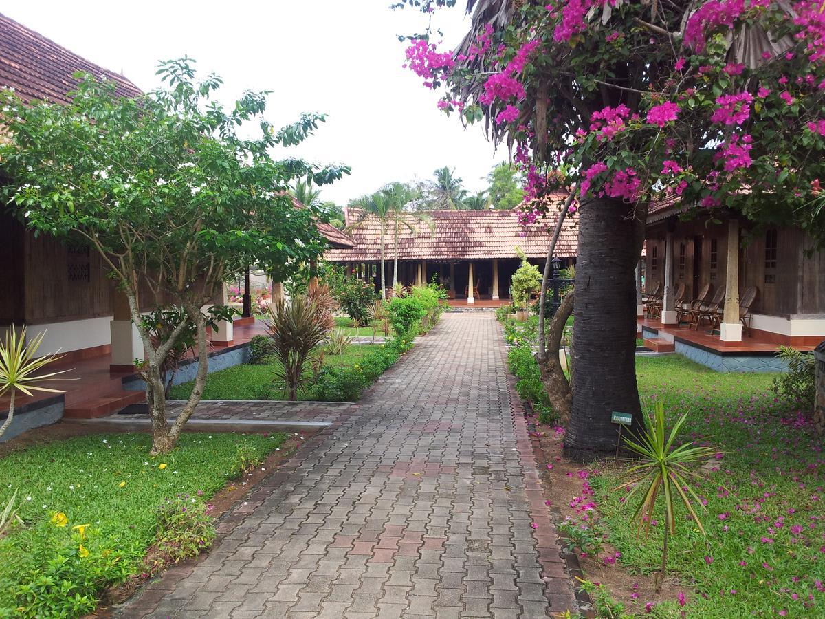 Isola Di Cocco Ayurvedic Beach Resort Poovar Bagian luar foto